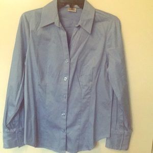 Van Heusen woman’s button up shirt
